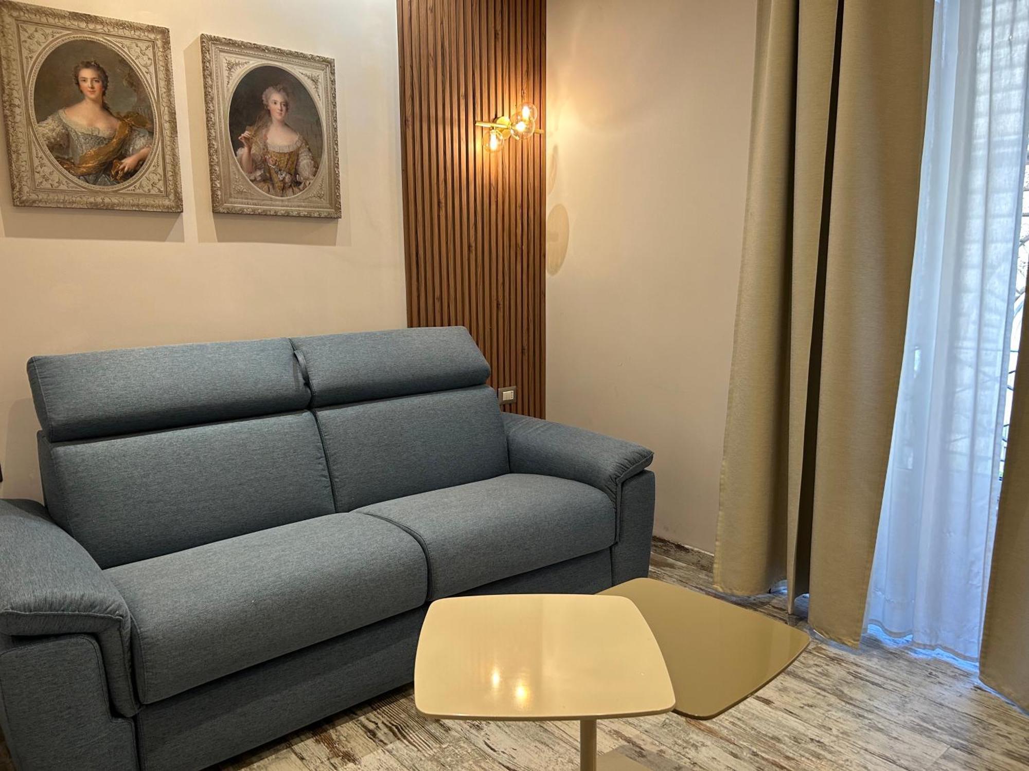 Colonna 18 Apartment By Ghor — Photos 1